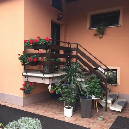 Guest house Miromar